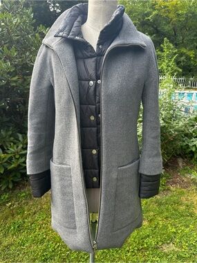 Soia and Kyo Gray Layered Winter Coat with Black Quilted Inner - Brand: